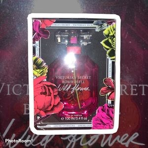 Victoria’s Secret Bombshell Wild Flower Perfume